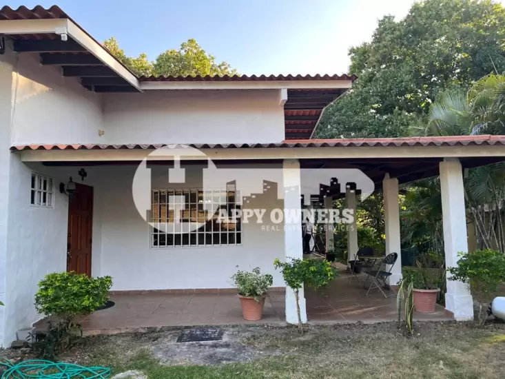 B/.800.00 Alquiler de Casas en el Interior en Las Lajas